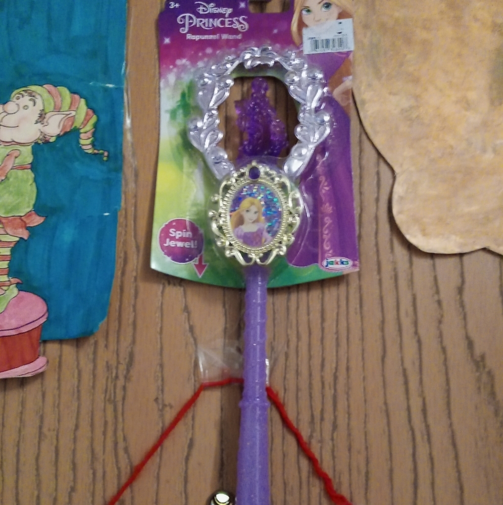 BRAND new Disney rupunzel wand